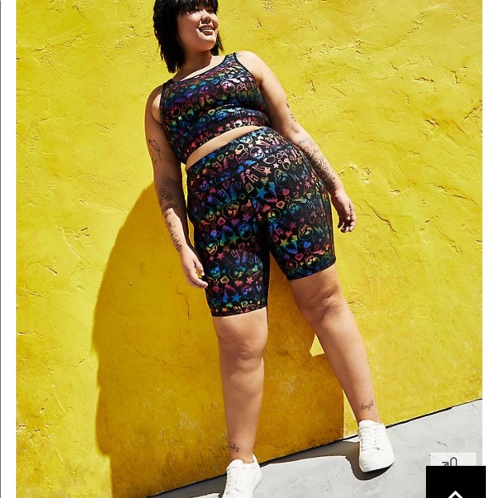 NWT torrid size 2 skull active shorts - Picture 3 of 11